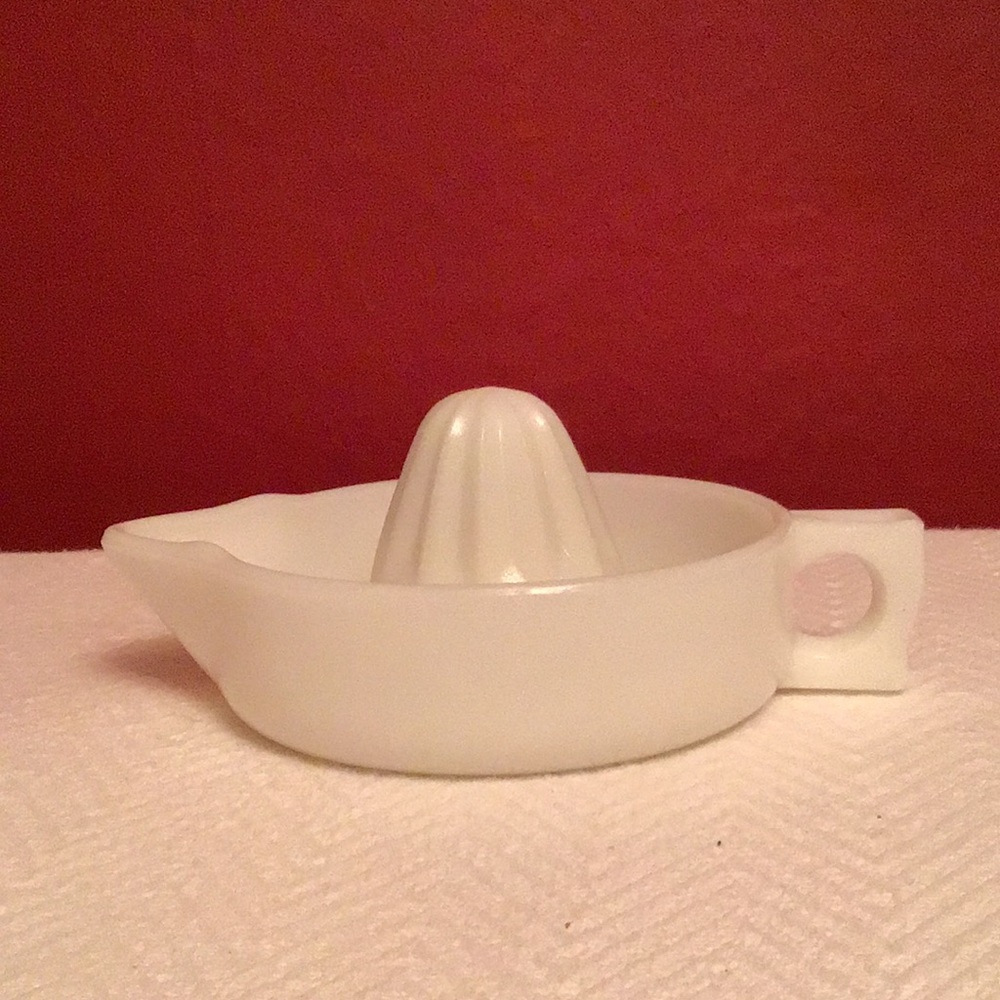 Vintage milkglass branded citrus juice press large juicer handle pour spout 40s